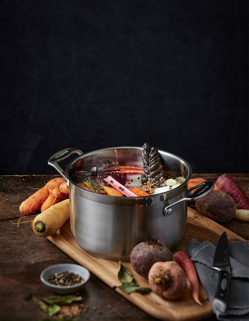 IMPACT COVERED DUTCH OVEN - Image 3